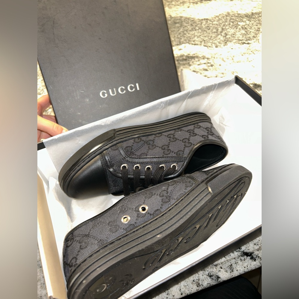 Gucci Sneakers- NEW